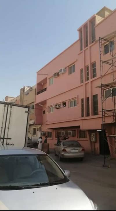 عمارة سكنية  للبيع في وسط الرياض، الرياض - مبنى سكني للبيع في منفوحه، الرياض