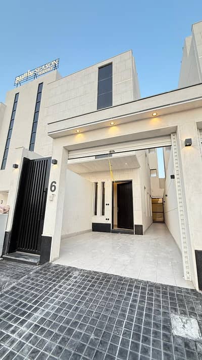 دور 4 غرف نوم للبيع في شرق الرياض، الرياض - عقار للبيع