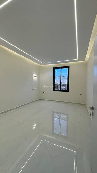 6 Bedroom Flat for Sale in King Fahd, Madina - King Fahd Scheme