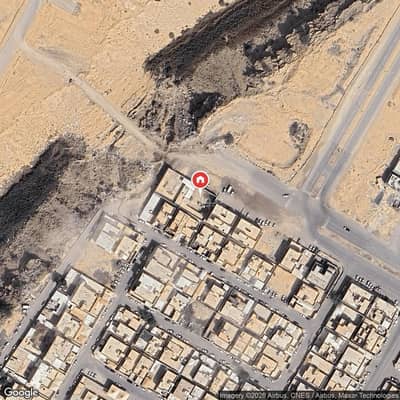 دور 5 غرف نوم للبيع في غرب الرياض، الرياض - العلوي معه شقه يتكون من مدخل سياره مجلس رجال بالمغاسل مقلط صالة مطبخ وثلاث غرف نوم فيهم وحده مستر الشقه مكون من مجلس رجال بالمغاسل صاله ومطبخ وغرفتين نوم والسطح واسع