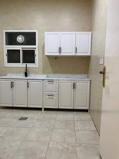 3 Bedroom Apartment for Rent in East Riyadh, Riyadh - Apartment for rent in Al-Monseia