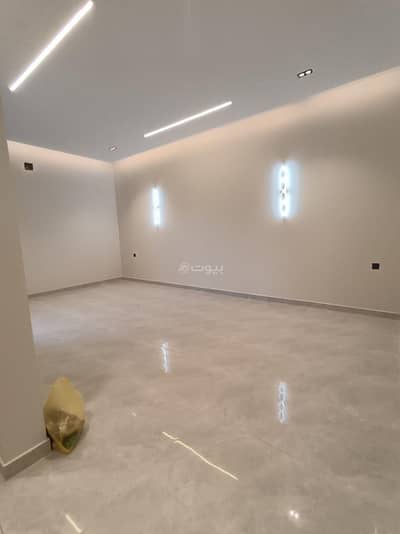 3 Bedroom Floor for Sale in East Riyadh, Riyadh - A unique housing opportunity in the (Ghusoon) neighborhood A developed location close to all services.