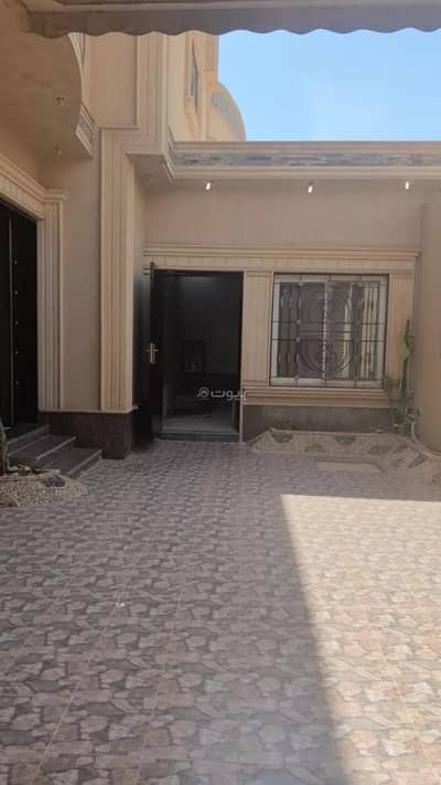 4 Bedroom Villa for Sale in East Riyadh, Riyadh - Villa For Sale in Al Munsiyah, Riyadh