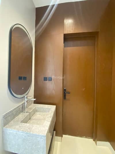 3 Bedroom Flat for Sale in East Riyadh, Riyadh - Upper apartment for sale in Al-Yarmouk neighborhood