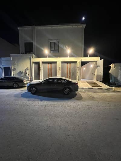 3 Bedroom Floor for Sale in North Riyadh, Riyadh - A house for sale on Abdullah Madher Street, Al-Arid District, Riyadh City, Riyadh Region