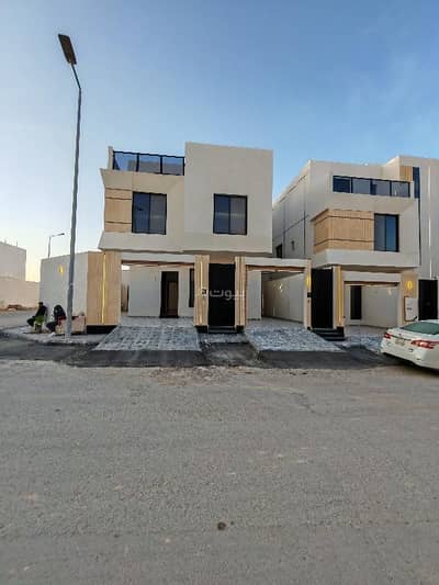 7 Bedroom Villa for Sale in South Riyadh, Riyadh - Villa consisting of 7 bedrooms for sale in Badr. For contact, 0501732720.