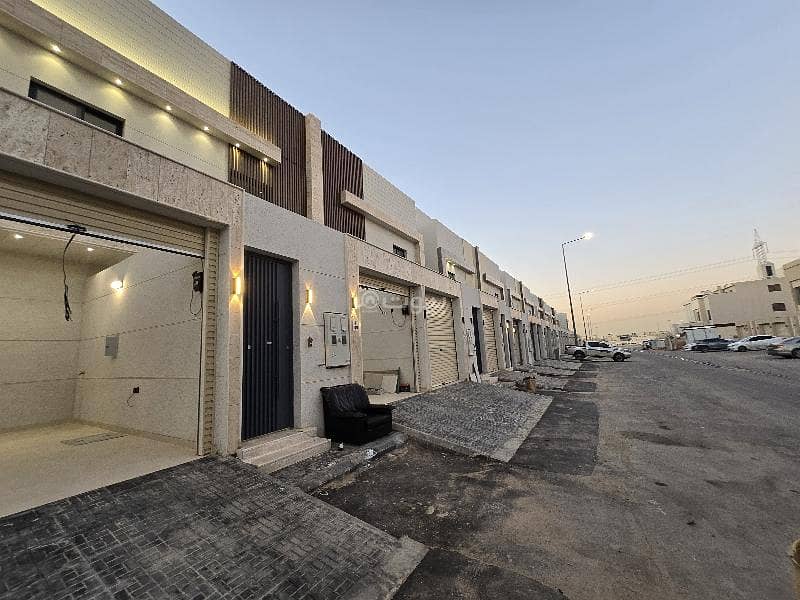 فيلا 3 ادوار فيها 5 غرف نوم فيلا 3 ادوار فيها 5 غرف نوم