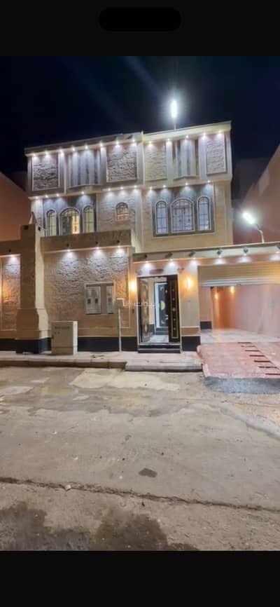8 Bedroom Villa for Sale in West Riyadh, Riyadh - Villa for sale in the Tuwaik neighborhood, villa and two apartments.