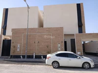 دور 7 غرف نوم للبيع في غرب الرياض، الرياض - طابق سكني مكون من 5 غرف نوم للبيع في طويق