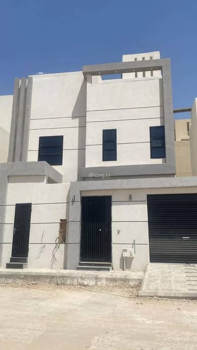 6 Bedroom Villa for Sale in East Riyadh, Riyadh - Villa For Sale in Al Janadriyah, Riyadh