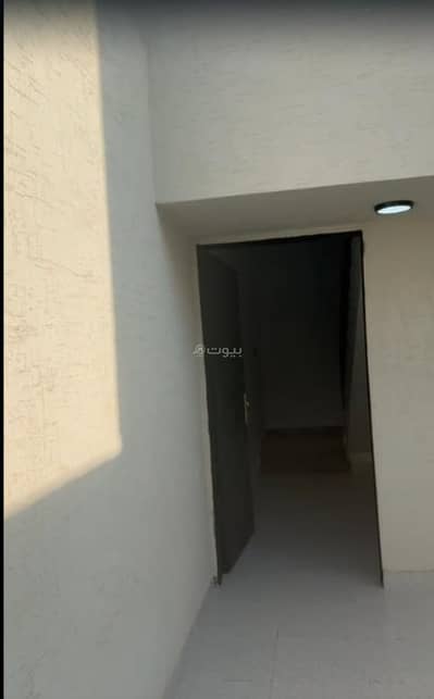 4 Bedroom Apartment for Sale in East Riyadh, Riyadh - Studio Apartment For Sale in Al Janadriyah, Riyadh
