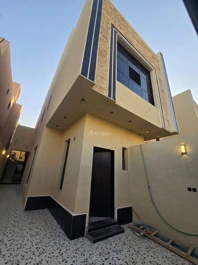 4 Bedroom Flat for Sale in West Riyadh, Riyadh - Tuwaiq neighborhood, an apartment for rent at the price of a flat.