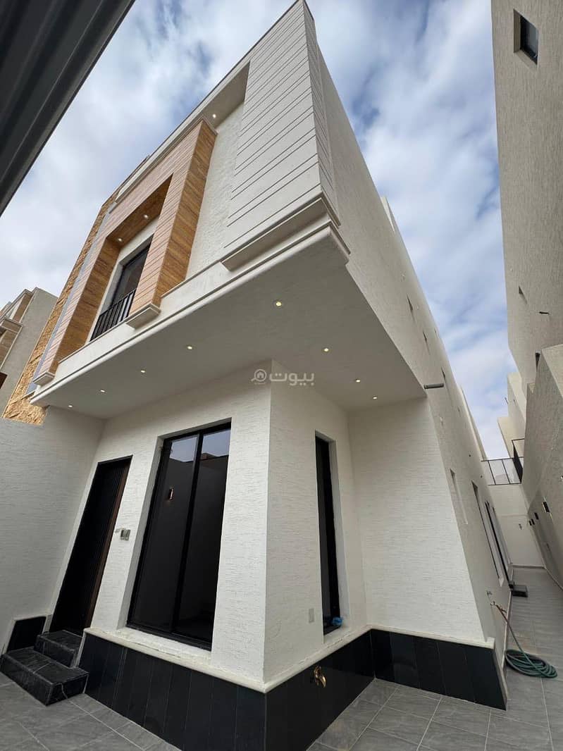 Penthouse للبيع في حي الرمال، خطة تنال، الطابق العلوي مع ملحق مناسب للاستثمار، تشطيب حديث، موقع متميز جداً Penthouse للبيع في حي الرمال، خطة تنال، الطابق العلوي مع ملحق مناسب للاستثمار، تشطيب حديث، موقع متميز جداً