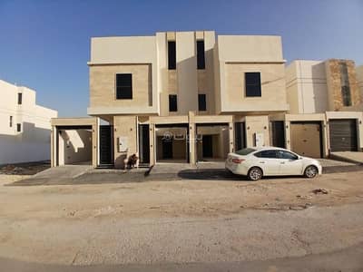 3 Bedroom Floor for Sale in West Riyadh, Riyadh - Residential villa consisting of 3 bedrooms for sale in Dirab