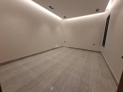 5 Bedroom Villa for Sale in East Riyadh, Riyadh - 5-bedroom villa for sale in Al Rimah