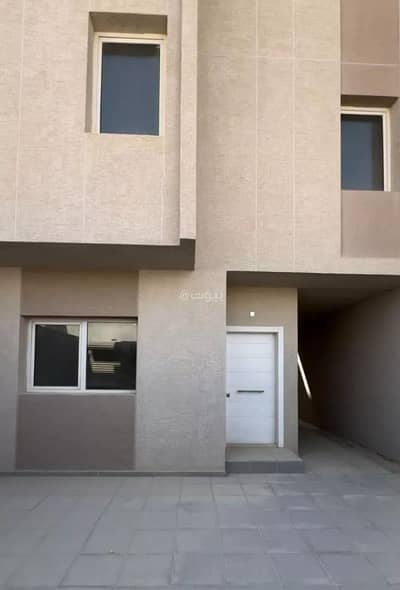 5 Bedroom Villa for Sale in North Riyadh, Riyadh - Villa For Sale in King Khalid International Airport, Riyadh