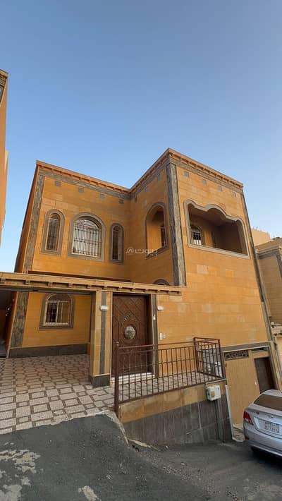 فیلا 10 غرف نوم للبيع في المروج، أبها - فيلا مكونة من 10 غرف للبيع في المروج، أبها