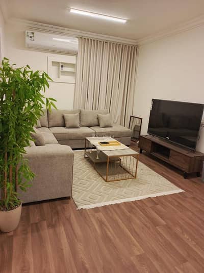 2 Bedroom Flat for Rent in East Riyadh, Riyadh - Furnished apartment for rent in a prime location in the Al Khaleej neighborhood, suitable for family living and those seeking comfort and privacy.