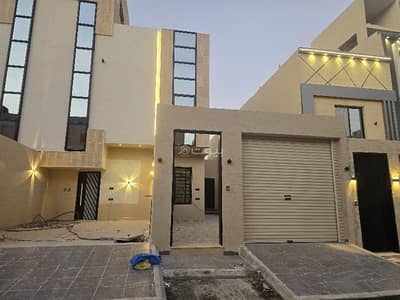 دور 4 غرف نوم للبيع في جنوب الرياض، الرياض - تاون هاوس دورين حي عكاظ