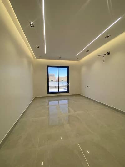 دور 3 غرف نوم للبيع في شرق الرياض، الرياض - دور علوي للبيع بحي القادسيه