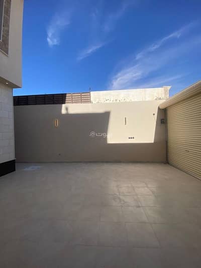 دور 4 غرف نوم للبيع في شرق الرياض، الرياض - دور ارضي ٤ غرف نوم للبيع في القادسية