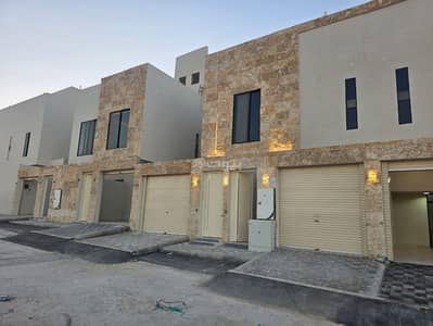 5 Bedroom Floor for Sale in West Riyadh, Riyadh - Floor in West Riyadh，Dahiat Namar 5 bedrooms 600000 SAR - 87867992