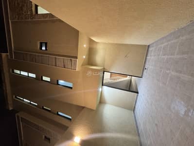 دور 5 غرف نوم للبيع في غرب الرياض، الرياض - فرصه را إعه دور علوي معو شقه تشطيب فاخر