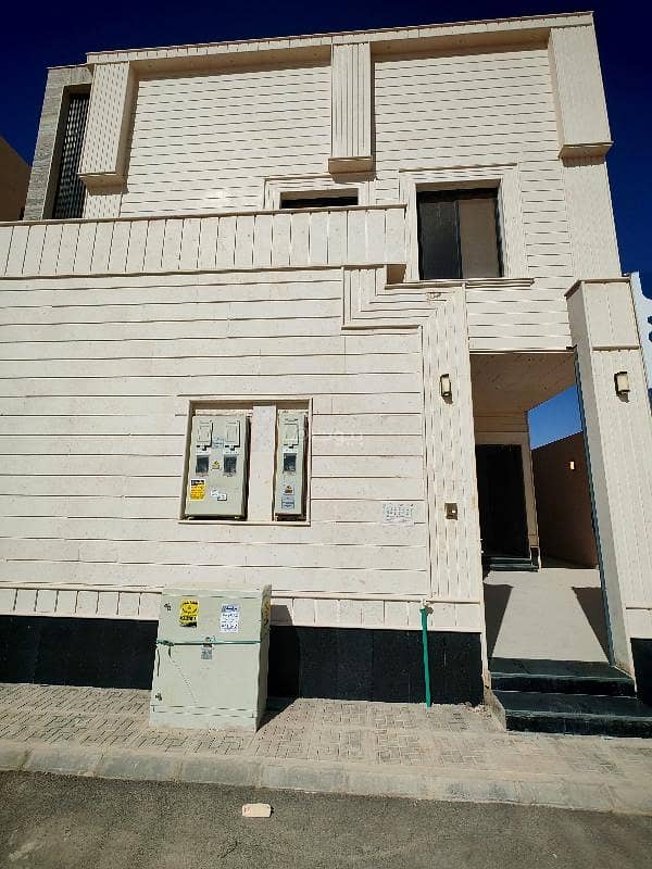 Ground floor in Al-Janadriyah neighborhood, Bawabat Al-Sharq plan, east of Riyadh. Excellent location near all services and main roads. Ground floor in Al-Janadriyah neighborhood, Bawabat Al-Sharq plan, east of Riyadh. Excellent location near all services and main roads.