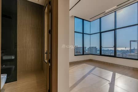 5 Bedroom Apartment for Sale in Central Jeddah, Jeddah - An annex (Roof) near the sea, where luxury touches the sky, for sale by Elite Buildings Real Estate Development in Al-Hamra, Jeddah.