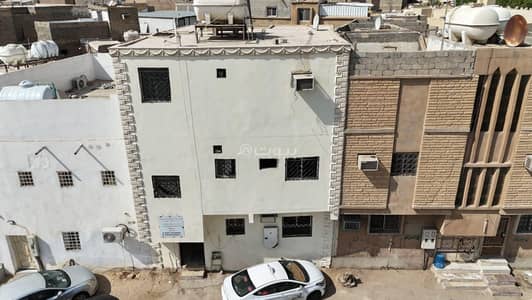 عمارة سكنية 11 غرف نوم للبيع في وسط الرياض، الرياض - عمارة سكنية للبيع – حي العود