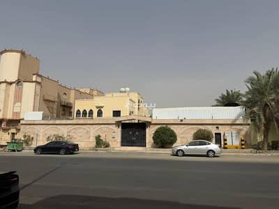 8 Bedroom Villa for Sale in Al Awali, Makkah - Villa consisting of 8 bedrooms for sale in Al-Awali, Mecca