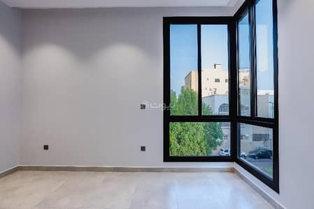 2 Bedroom Flat for Sale in Central Jeddah, Jeddah - 3-bedroom apartment for sale in Al Faisaliah