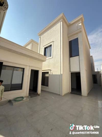 3 Bedroom Villa for Sale in Al Wurud, Al Kharj Riyadh Region - Villa for sale