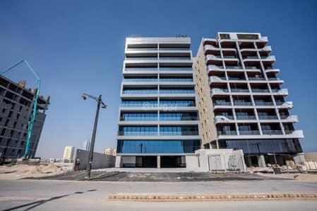 3 Bedroom Flat for Rent in Al Khour, Al Khobar - For rent, a 3-bedroom apartment with a hall and a city view.