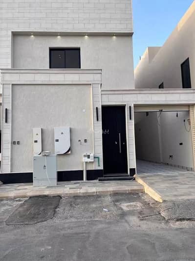 دور 4 غرف نوم للبيع في وسط الرياض، الرياض - دور للبيع في شارع ابن رشد, حي الفاروق, مدينة الرياض, منطقة الرياض