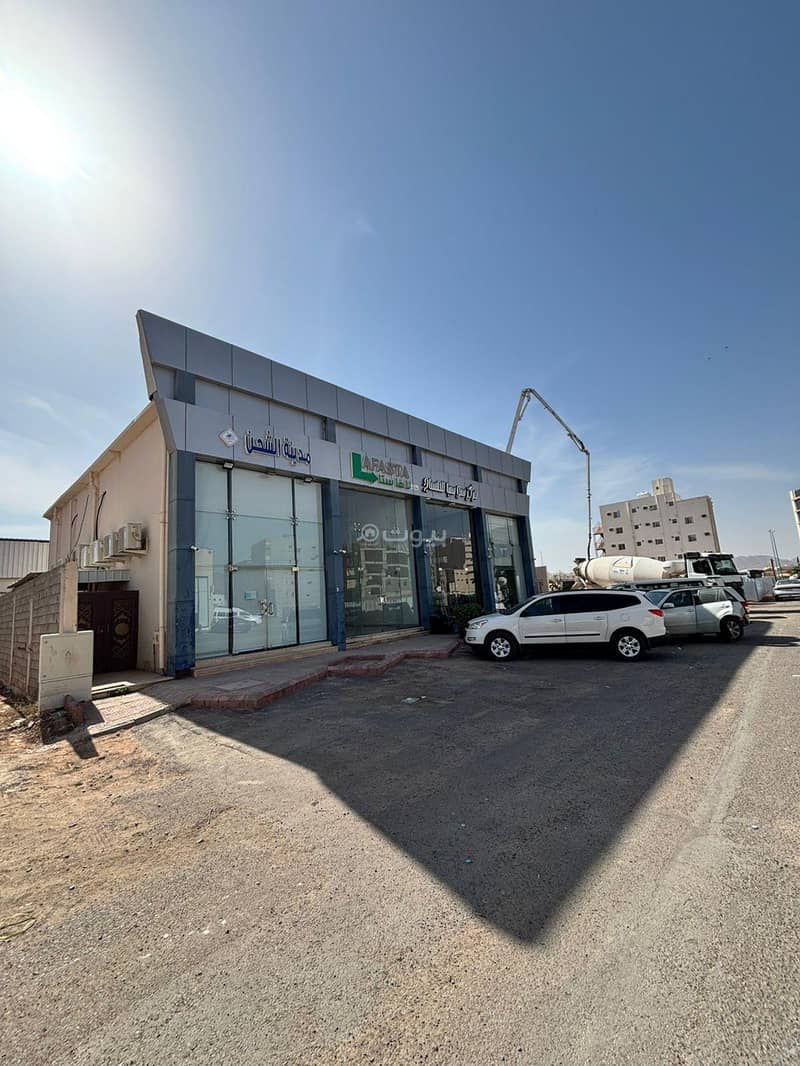 Showroom in Bani Harithah 50000 SAR - 87870152 Showroom in Bani Harithah 50000 SAR - 87870152