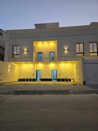 3 Bedroom Floor for Sale in East Riyadh, Riyadh - First upper floor in Al-Yarmouk neighborhood