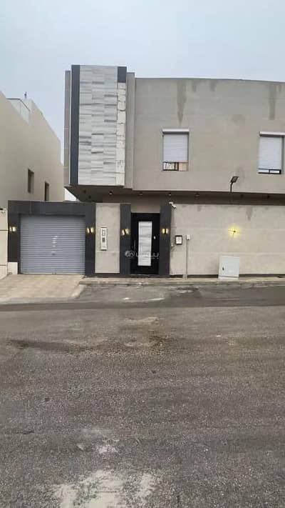 6 Bedroom Villa for Sale in North Riyadh, Riyadh - Villa For Sale in Al Malqa, North Riyadh