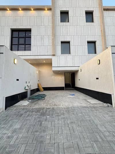 دور 4 غرف نوم للبيع في شرق الرياض، الرياض - دور للبيع في حي المونسية, مدينة الرياض, منطقة الرياض