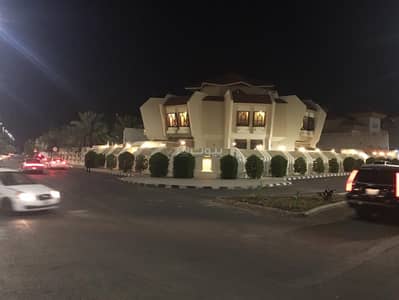 9 Bedroom Villa for Sale in Bir Uthman, Madina - Villa For Sale in Al Madinah Al Munawwarah, Bair Usman