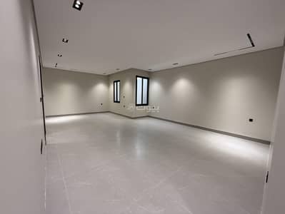 3 Bedroom Floor for Sale in East Riyadh, Riyadh - Haye Ashbiliya