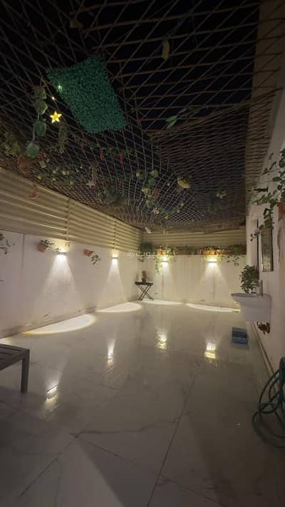 Studio for Sale in East Riyadh, Riyadh - A very beautiful house