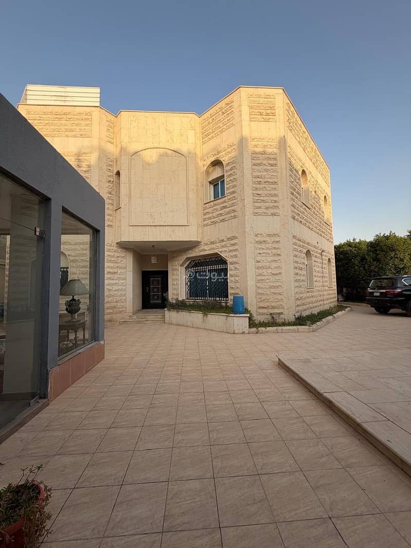 For sale: a villa in Al-Wurud neighborhood For sale: a villa in Al-Wurud neighborhood