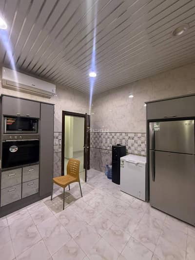 دور 4 غرف نوم للايجار في شمال الرياض، الرياض - دور علوي بالعارض