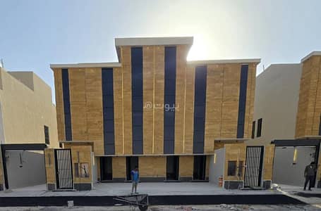 دور 4 غرف نوم للبيع في جنوب الرياض، الرياض - للبيع أدوار فاخره بحي عكاظ _ جنوب الرياض