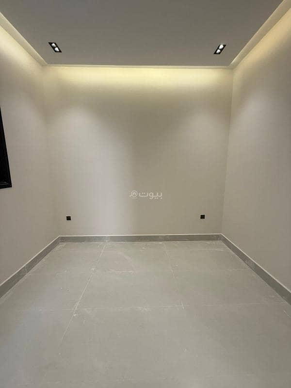 للبيع دور مقسوم شقتين بحى الرمال_ شرق الرياض للبيع دور مقسوم شقتين بحى الرمال_ شرق الرياض