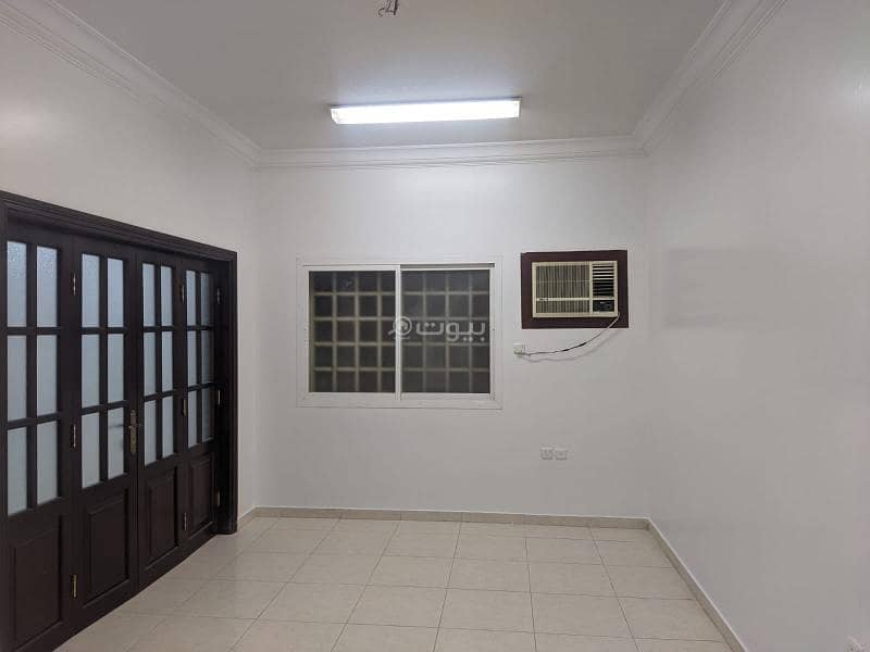 شقة للإيجار في شارع زيد بن ثابت, حي الملز, شقة للإيجار في شارع زيد بن ثابت, حي الملز,