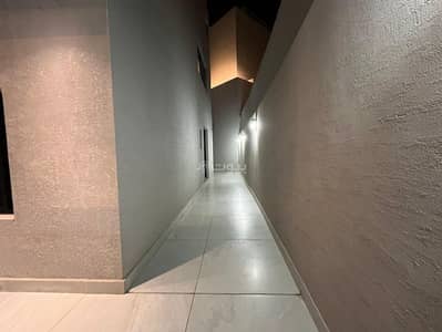 شقة 4 غرف نوم للايجار في شمال الرياض، الرياض - شقة دورين بنظام تاون هاوس