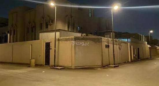 فیلا 11 غرف نوم للبيع في شمال الرياض، الرياض - فيلا للبيع في الملك فهد، الرياض