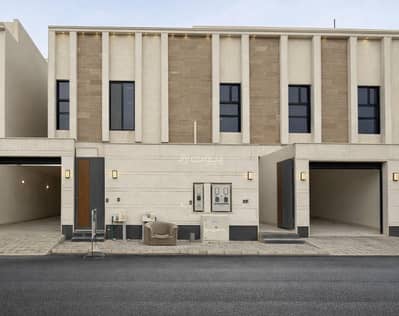 دور 3 غرف نوم للبيع في شرق الرياض، الرياض - طابق سكني للبيع في الجنادرية